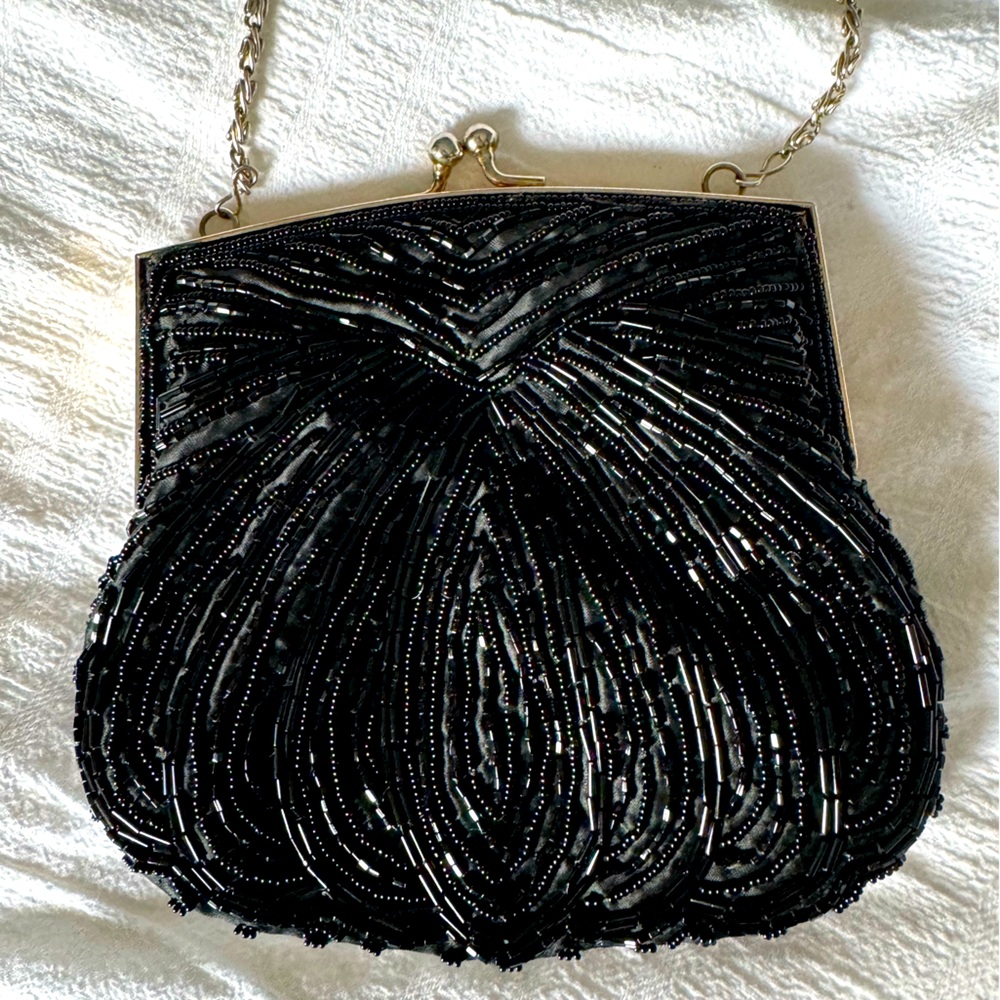 Beaded retro chain bag
